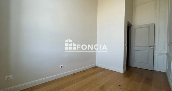 Location Appartement 4 pièces 90.1 m² - Bougival 78380