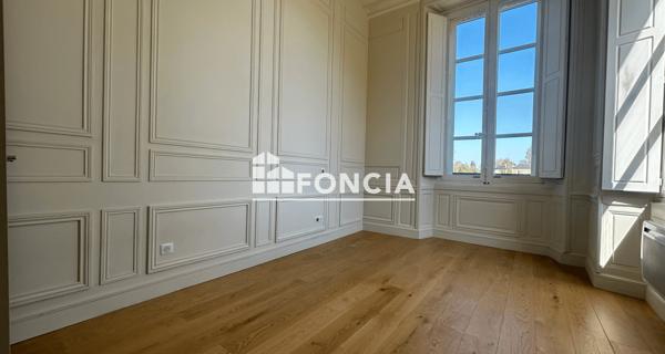 Location Appartement 4 pièces 90.1 m² - Bougival 78380