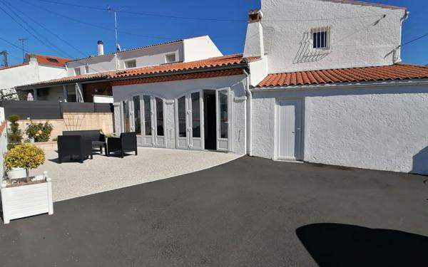 Maison à vendre    5 pièces •  Saint-Georges-de-Didonne