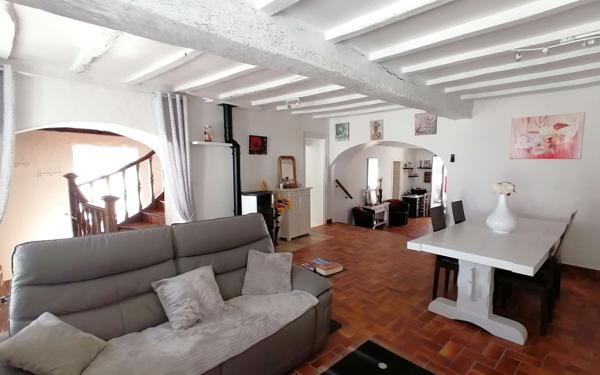 Maison à vendre    5 pièces •  Saint-Georges-de-Didonne