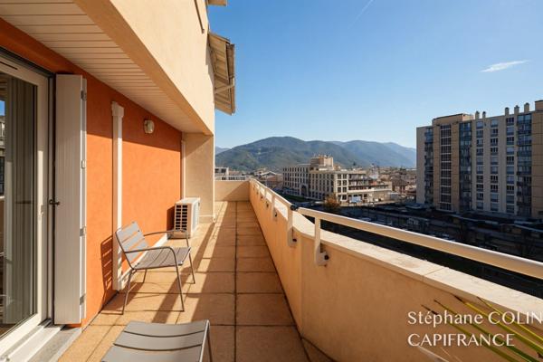 Appartement à vendre 5 pièces LE PONT DE CLAIX (38)