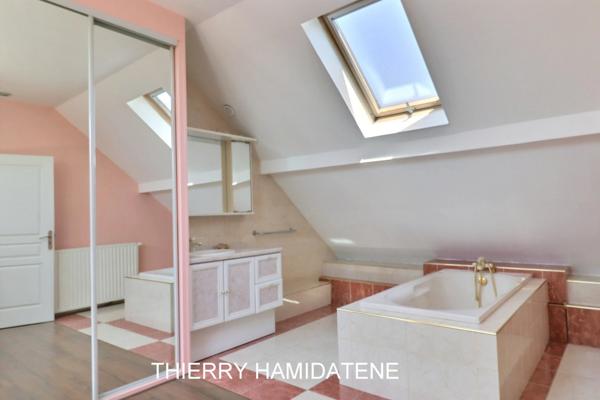 SECTEUR COLONIE 12MN A PIED DE LA GARE MAGNIFIQUE MAISON RENOVEE DE 156M2 6 PIECES 4 CHAMBRES S/SOL TOTAL  JARDIN FRUITIER ESPO SUD OUEST 550M2 GARAGE