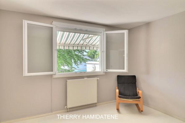 SECTEUR COLONIE 12MN A PIED DE LA GARE MAGNIFIQUE MAISON RENOVEE DE 156M2 6 PIECES 4 CHAMBRES S/SOL TOTAL  JARDIN FRUITIER ESPO SUD OUEST 550M2 GARAGE