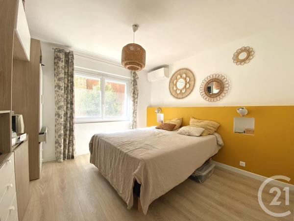 Appartement T4 à vendre  4 pièces - 140,73 m2 SIX FOURS LES PLAGES - 83