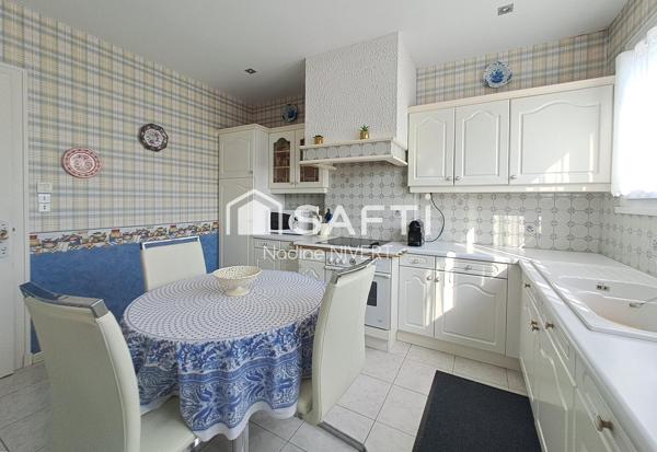 Maison non mitoyenne 128M2,3 chambres,garage 32M2