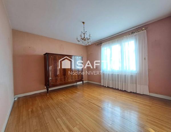 Maison non mitoyenne 128M2,3 chambres,garage 32M2