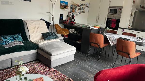 Appartement à vendre à Les Angles dans le Gard (30133), ref : SGAUR116261   
CANDEAU