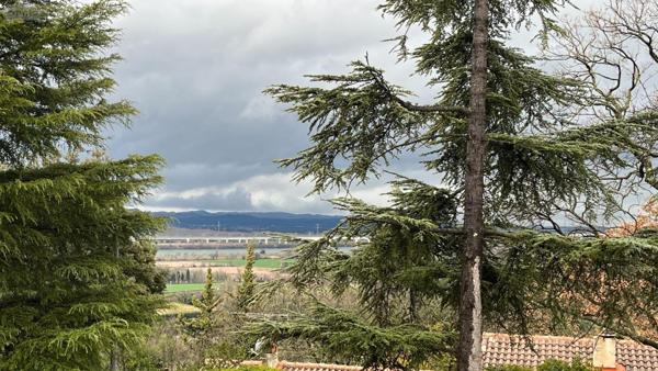 Appartement à vendre à Les Angles dans le Gard (30133), ref : SGAUR116261   
CANDEAU