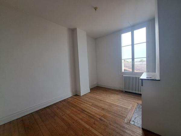 Maison 6 pièces à vendre Châtellerault - 86100 / Réf: 12044