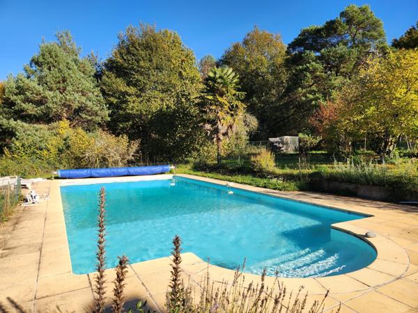 Maison à CORNILLE, 24750 - 7 pièces 149m²