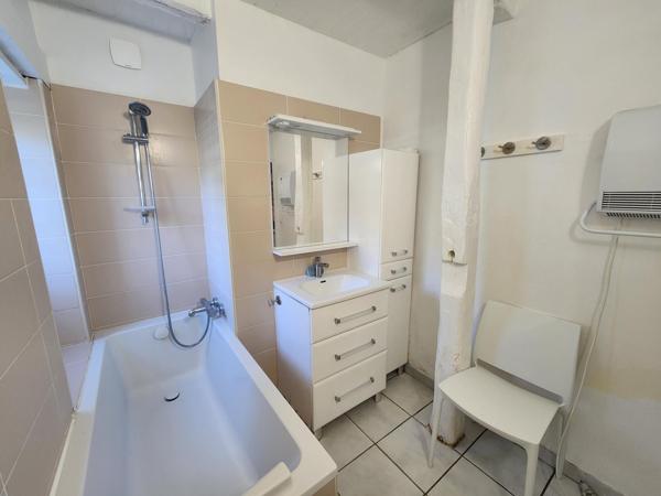 Maison à CORNILLE, 24750 - 7 pièces 149m²