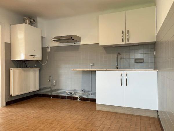 Location Appartement 3 pièces 75.1 m² - 9 RUE DES LILAS Bidos 64400