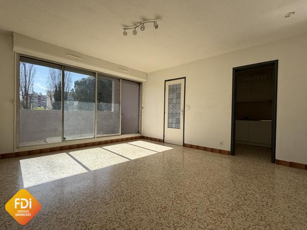 Proche Ecole d'infirmières - T2+cave+parking - 43.38 m2