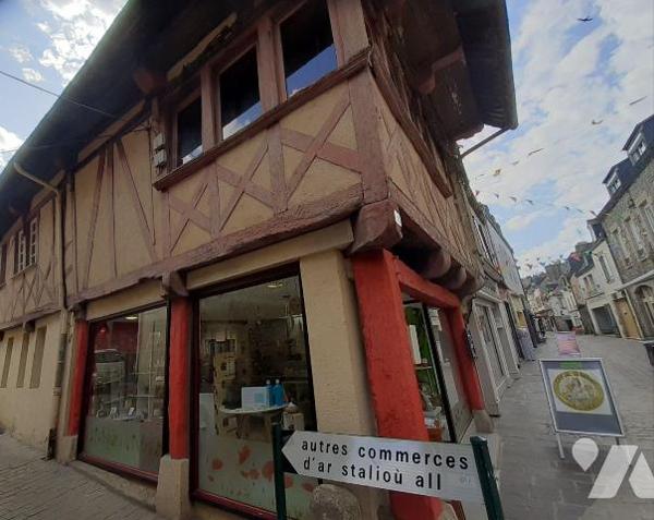 Immeuble mixte à vendre ? PONTIVY (56300) ? Hyper centre-ville
Idéal investisseur !
Situé en ...