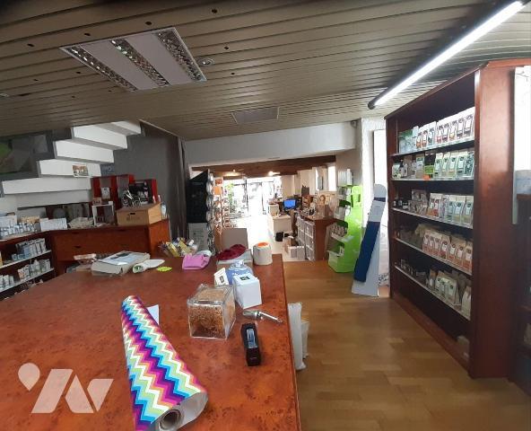 Immeuble mixte à vendre ? PONTIVY (56300) ? Hyper centre-ville
Idéal investisseur !
Situé en ...