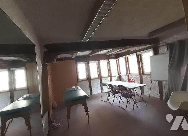 Immeuble mixte à vendre ? PONTIVY (56300) ? Hyper centre-ville
Idéal investisseur !
Situé en ...