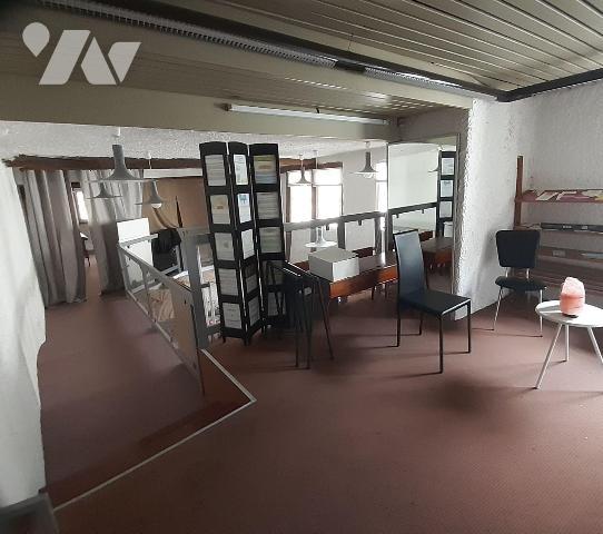 Immeuble mixte à vendre ? PONTIVY (56300) ? Hyper centre-ville
Idéal investisseur !
Situé en ...