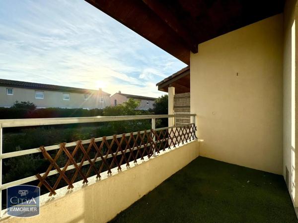 Appartement à louer 3 pièces 64.63m² Nîmes (30900)