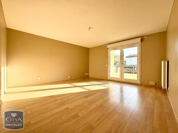 Appartement à louer 3 pièces 64.63m² Nîmes (30900)