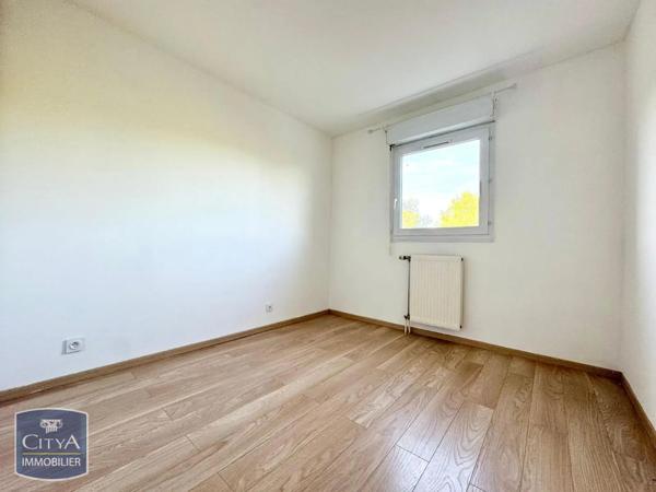 Appartement à louer 3 pièces 64.63m² Nîmes (30900)