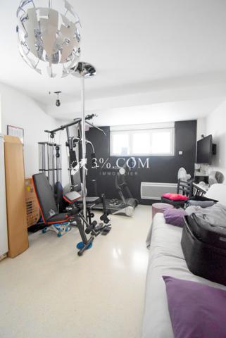 Maison 8 pièce(s) 5 chambre(s) 160 m²