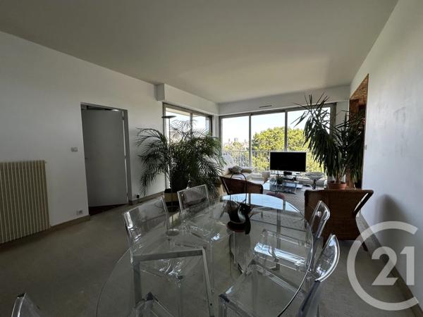 Appartement F5 à vendre  5 pièces - 118,98 m 2   ST SEBASTIEN SUR LOIRE  - 44