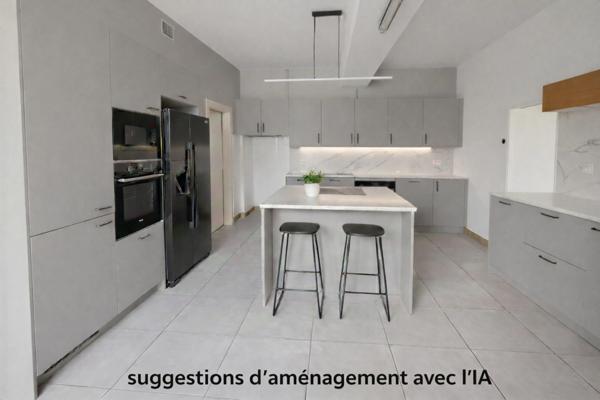 Maison familiale avec grand terrain et dépendances — Essay (près de Sées)