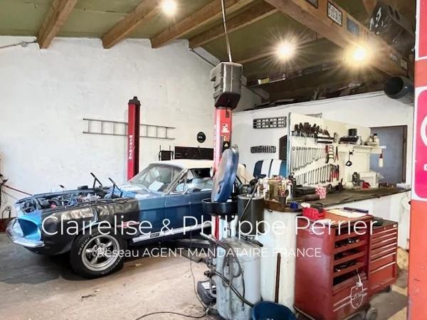 Immobilier Le Thoronet (83340) – Garage 260m2 – 285 000 €