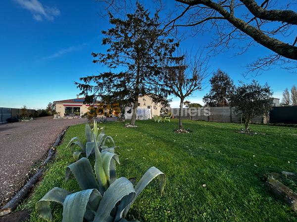 Vente Maison195 m² - 6 Pièces - ARVERT (17530)