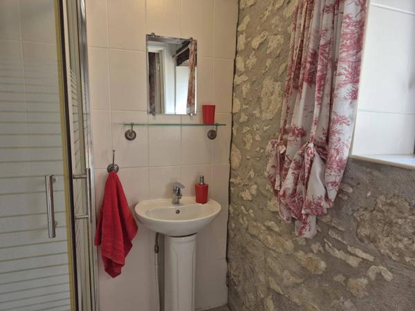 Charmante maison française avec vue et deux logements indépendants, à seulement 15 minutes d’Eymet