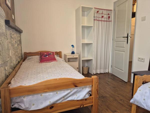 Charmante maison française avec vue et deux logements indépendants, à seulement 15 minutes d’Eymet