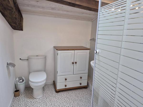 Charmante maison française avec vue et deux logements indépendants, à seulement 15 minutes d’Eymet