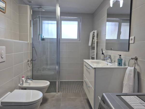 Charmante maison française avec vue et deux logements indépendants, à seulement 15 minutes d’Eymet