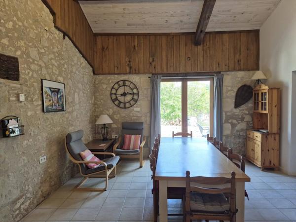 Charmante maison française avec vue et deux logements indépendants, à seulement 15 minutes d’Eymet