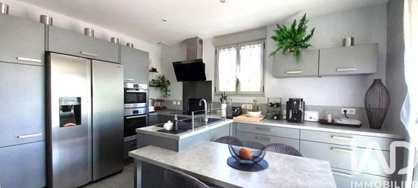 Maison à vendre 7 pièces 146 m² Saint-Yrieix-la-Perche
