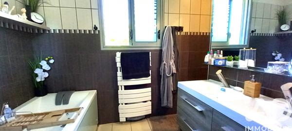 Maison à vendre 7 pièces 146 m² Saint-Yrieix-la-Perche