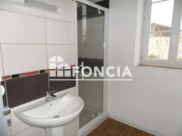 Location Appartement 3 pièces 49.4 m² - 5 AVENUE CARNOT Connerre 72160