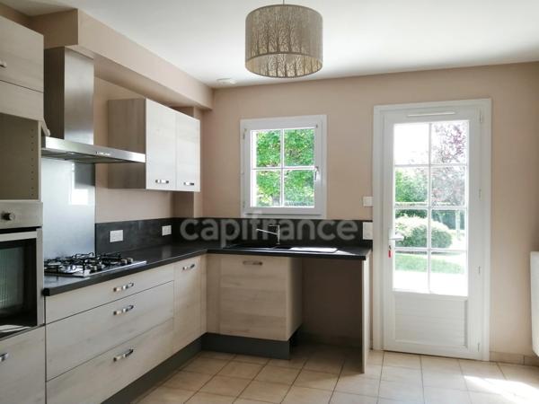 Saint-Cyr-sur-Loire (Indre-et-Loire), à vendre MAISON 7 pièces de 151 m²