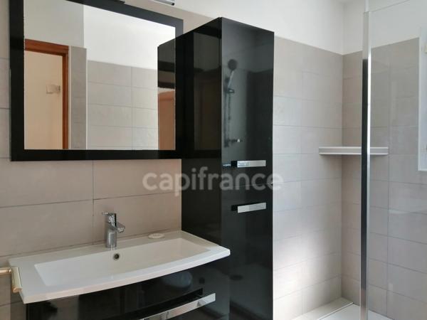 Saint-Cyr-sur-Loire (Indre-et-Loire), à vendre MAISON 7 pièces de 151 m²