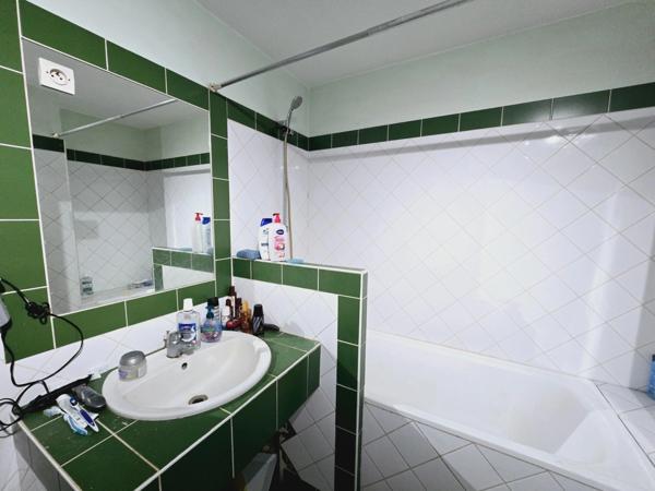 immeuble à vendre SAINT JEAN D'ANGELY (17) 98m² 2 logements loués