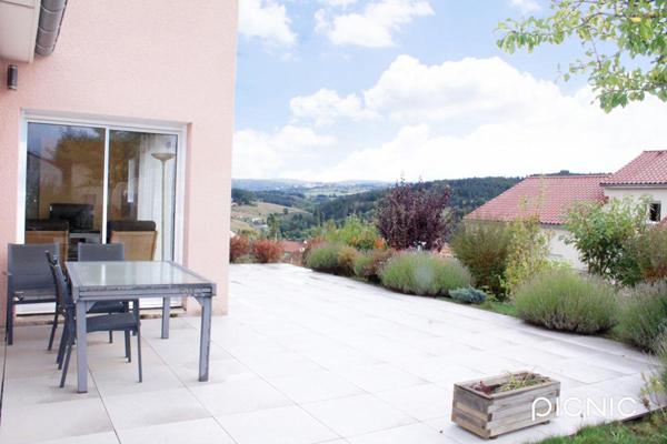 Langogne Maison  5 pièce(s) 172 m2 avec 4 chambres double garage vue dégagée