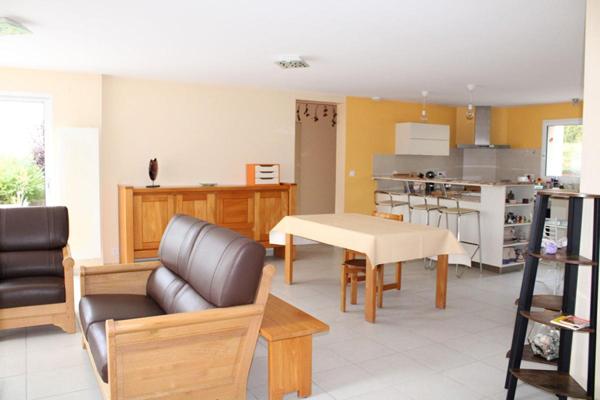 Langogne Maison  5 pièce(s) 172 m2 avec 4 chambres double garage vue dégagée