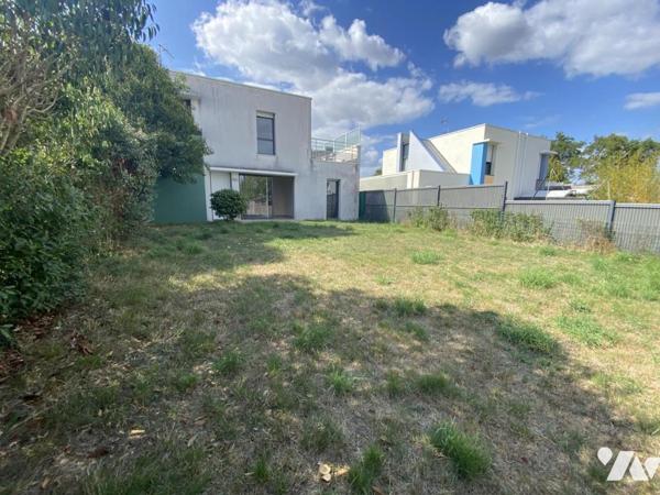 APPARTEMENT T3 AVEC JARDIN