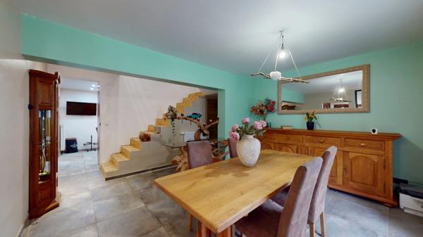 Belle maison en pierre entièrement rénovée à Montmédy