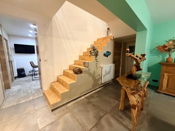 Belle maison en pierre entièrement rénovée à Montmédy