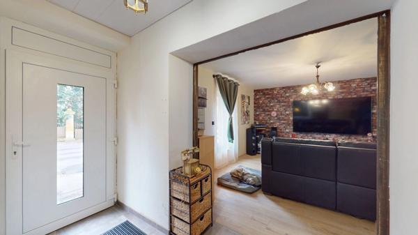 Belle maison en pierre entièrement rénovée à Montmédy
