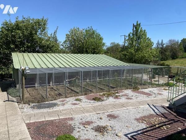 MAISON AVEC PISCINE ET TERRAIN