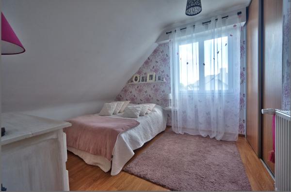 St André des Eaux - Maison d'environ 174 m² - 6 pièces, 2 salles d'eau et 1 salle de bains