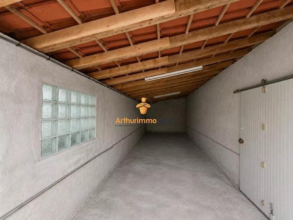 Vente                                                      Maison
                        
                     5 pièces                      214 m2                     à Tarbes