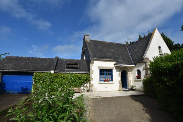 GRAND CHAMP - Maison des années 70 au coeur du bourg - 3 chambres